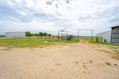 1010 County Road 382, Era, TX 76238 - Photo 30