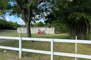 4201 N Interstate Hwy 45, Ennis, TX 75119 - Photo 16