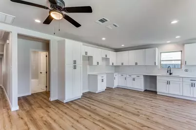 1104 E Mulkey Street, Fort Worth, TX 76104 - Photo 14