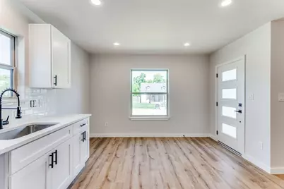 1104 E Mulkey Street, Fort Worth, TX 76104 - Photo 10
