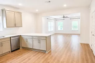 907 Hemphill St, Greenville, TX 75401 - Photo 4