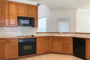 8327 Charleston St, Irving, TX 75063 - Photo 10