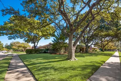 1616 Cloister Way, Plano, TX 75075 - Photo 2