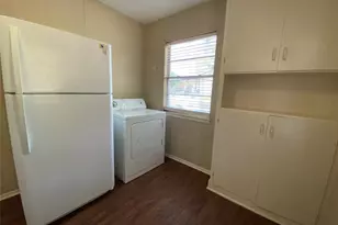 1813 Wayne St, Denton, TX 76209 - Photo 10