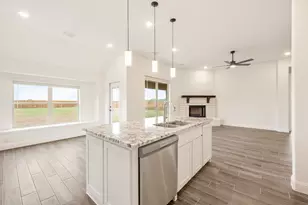 409 Loftsmoor Ln, Red Oak, TX 75154 - Photo 22
