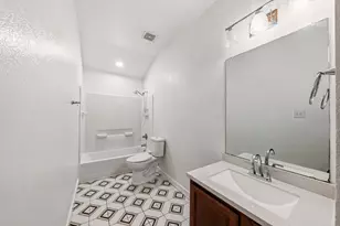 2008 Archer Dr, Grand Prairie, TX 75052 - Photo 22