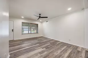 2325 N Ricketts St, Sherman, TX 75092 - Photo 12
