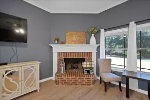 133 Miramar Cir, Weatherford, TX 76085 - Photo 10