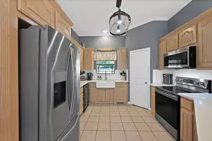 133 Miramar Cir, Weatherford, TX 76085 - Photo 12