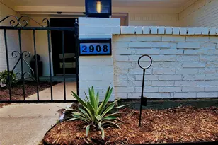 2908 Washington St, Commerce, TX 75428 - Photo 2