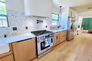 2908 Washington St, Commerce, TX 75428 - Photo 6