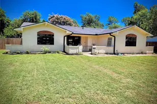 2908 Washington St, Commerce, TX 75428 - Photo 2