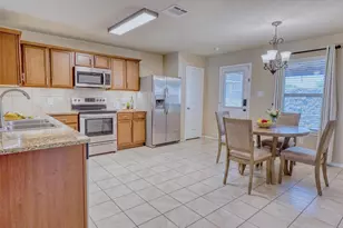 1014 Platinum Dr, Princeton, TX 75407 - Photo 10