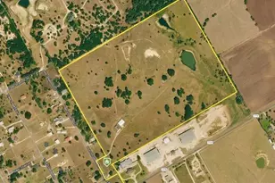 277 Deer Shadow Cir, Whitney, TX 76692 - Photo 2