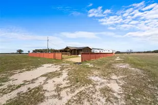 277 Deer Shadow Cir, Whitney, TX 76692 - Photo 6