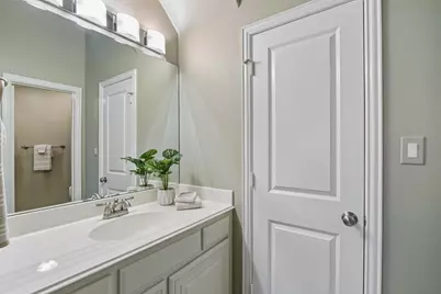 11194 Parliament Lane, Frisco, TX 75035 - Photo 32