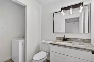7510 Holly Hill Dr, Dallas, TX 75231 - Photo 8