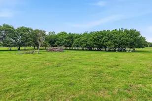 10 5 Graham Grove Rd, Collinsville, TX 76233 - Photo 1