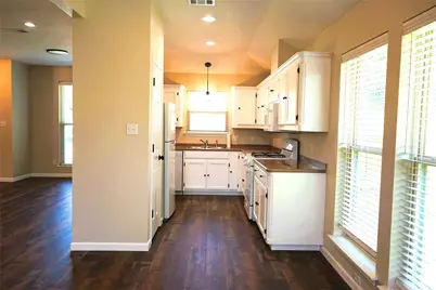 6322 Woolwich Drive, Arlington, TX 76001 - Photo 8