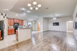 12109 Castleford Way, Fort Worth, TX 76036 - Photo 8
