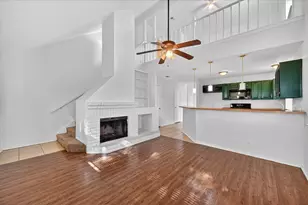 819 Tifton Ct, Lancaster, TX 75146 - Photo 2