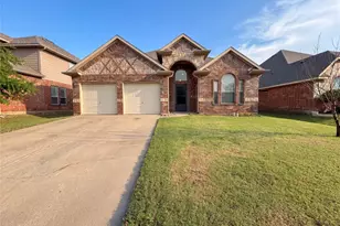 9816 Mullins Crossing Dr, Fort Worth, TX 76126 - Photo 1
