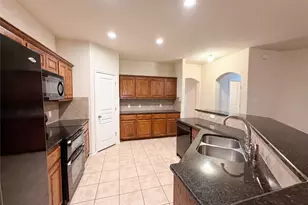 9816 Mullins Crossing Dr, Fort Worth, TX 76126 - Photo 8