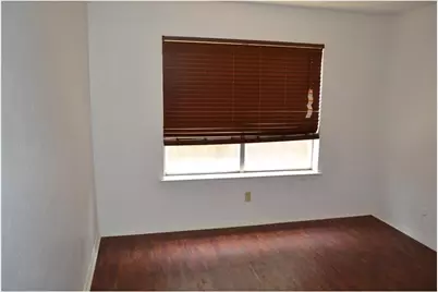1107 N Locust Street #2, Denton, TX 76201 - Photo 8