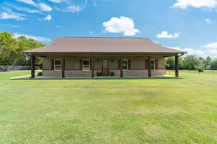 16 Co Rd 1193, Yantis, TX 75497 - Photo 2