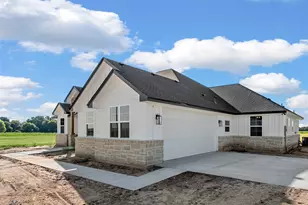 173 Willow Branch Rd, McGregor, TX 76657 - Photo 2