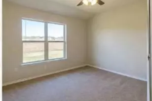 1012 Meadow Green Ct, Princeton, TX 75407 - Photo 4