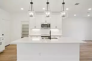 6923 Mission Tejas Dr, Dallas, TX 75228 - Photo 4