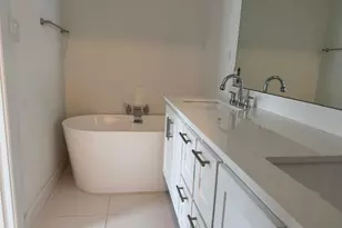 645 N Tyler St, Dallas, TX 75208 - Photo 4