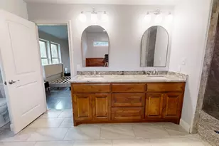 2615 San Gabriel Dr, Granbury, TX 76048 - Photo 12