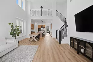 4719 Honeysuckle Ct, Aubrey, TX 76227 - Photo 4