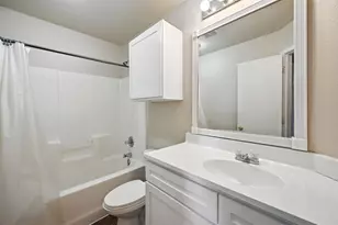 1317 Village Garden Dr, Azle, TX 76020 - Photo 16
