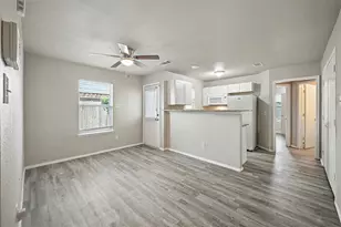 1317 Village Garden Dr, Azle, TX 76020 - Photo 2