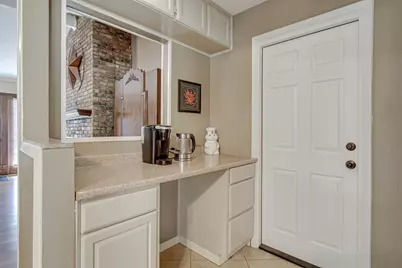 1910 New Castle Court, Arlington, TX 76013 - Photo 32