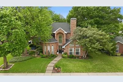812 Sylvan Creek Drive, Lewisville, TX 75067 - Photo 2