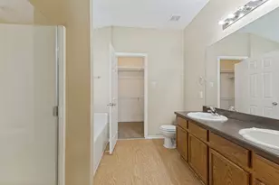 946 Hannah Way, Dallas, TX 75253 - Photo 14