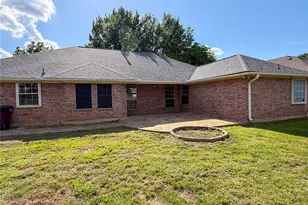 2204 N Village Dr, Bonham, TX 75418 - Photo 36