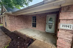 2204 N Village Dr, Bonham, TX 75418 - Photo 2