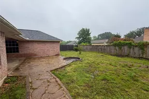 2204 N Village Dr, Bonham, TX 75418 - Photo 32