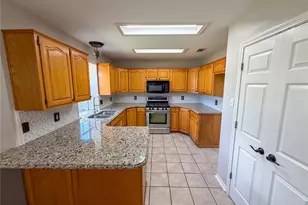 2204 N Village Dr, Bonham, TX 75418 - Photo 8