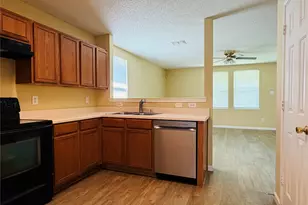 5700 Coldwater Dr, McKinney, TX 75071 - Photo 8
