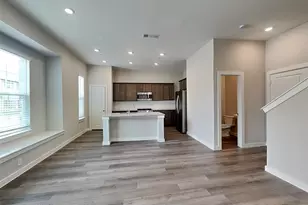 1029 Fallgate Dr, Saginaw, TX 76179 - Photo 4