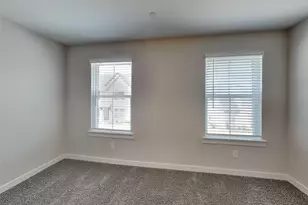 1029 Fallgate Dr, Saginaw, TX 76179 - Photo 18