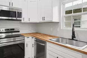 1220 E Pulaski St, Fort Worth, TX 76104 - Photo 12