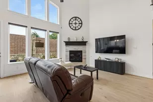 2443 Bussey Dr, Irving, TX 75062 - Photo 8