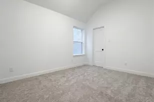 2443 Bussey Dr, Irving, TX 75062 - Photo 30